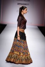 Model walk the ramp for Paromita Banerjee on day 3 of Amazon India Fashion Week on 27th March 2015 (106)_55167f994ef6f.JPG
