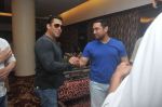 Aamir Khan, Salman Khan meets Raj Thackeray to discuss on Mumbai City on 28th March 2015 (44)_5518114f4c545.JPG