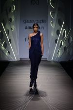 Model walk the ramp for Gaurav Gupta on day 4 of Amazon India Fashion Week on 28th March 2015 (81)_5517f73090d2b.JPG