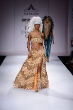 Model walk the ramp for Pia Pauro on day 4 of Amazon India Fashion Week on 28th March 2015 (197)_5517f800de0e0.JPG