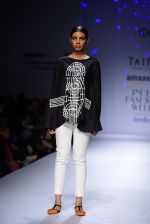 Model walk the ramp for Poonam Bhagat on day 4 of Amazon India Fashion Week on 28th March 2015 (69)_5517e6d629c49.JPG