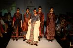Model walk the ramp for Pratima Pandey on day 4 of Amazon India Fashion Week on 28th March 2015 (129)_5517e5d513c67.JPG