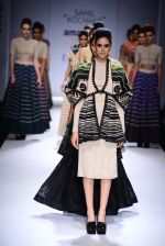 Model walk the ramp for Sahil Kocchar on day 4 of Amazon India Fashion Week on 28th March 2015 (179)_5517e66d444ea.JPG