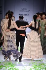 Model walk the ramp for Sahil Kocchar on day 4 of Amazon India Fashion Week on 28th March 2015 (202)_5517e6cb885b6.JPG