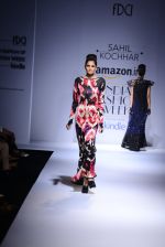Model walk the ramp for Sahil Kocchar on day 4 of Amazon India Fashion Week on 28th March 2015 (24)_5517e3a0a70bf.JPG