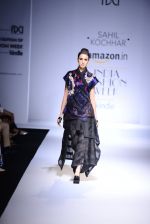 Model walk the ramp for Sahil Kocchar on day 4 of Amazon India Fashion Week on 28th March 2015 (8)_5517e3653e673.JPG