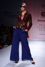 Model walk the ramp for Sonam Dubal on day 4 of Amazon India Fashion Week on 28th March 2015 (118)_5517e52474cb2.JPG