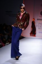 Model walk the ramp for Sonam Dubal on day 4 of Amazon India Fashion Week on 28th March 2015 (120)_5517e52c4f042.JPG