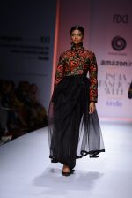 Model walk the ramp for Sonam Dubal on day 4 of Amazon India Fashion Week on 28th March 2015 (178)_5517e62e34cf6.JPG