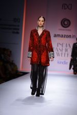 Model walk the ramp for Sonam Dubal on day 4 of Amazon India Fashion Week on 28th March 2015 (205)_5517e685a7294.JPG