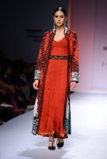 Model walk the ramp for Sonam Dubal on day 4 of Amazon India Fashion Week on 28th March 2015 (221)_5517e6b8d4770.JPG