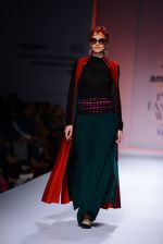 Model walk the ramp for Sonam Dubal on day 4 of Amazon India Fashion Week on 28th March 2015 (84)_5517e472c18d4.JPG