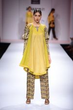 Model walk the ramp for Virtues on day 4 of Amazon India Fashion Week on 28th March 2015 (142)_5517e5410c5b4.JPG