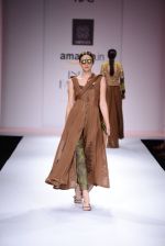 Model walk the ramp for Virtues on day 4 of Amazon India Fashion Week on 28th March 2015 (88)_5517e42194880.JPG