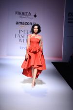 Sonal Chauhan walk the ramp for Nikhita on day 4 of Amazon India Fashion Week on 28th March 2015 (7)_5517e3c0cd2ef.JPG