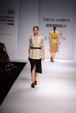 Model walk the ramp for Sneha Arora on day 4 of Amazon India Fashion Week on 28th March 2015 (25)_5519107fc88f5.JPG
