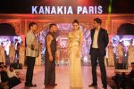 Shraddha Kapoor walks for Ken Ferns in Kanakia Eifel show on 9th April 2015 (177)_552796954a2a5.JPG