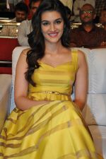 Kriti Sanon Photo Shoot on 10th April 2015 (130)_5528f8da310b0.jpg