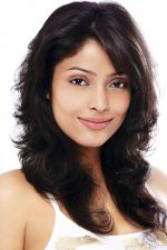 Megha Chatterjee Photo Shoot (2)_552b909763bd7.jpg