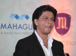 Shah Rukh Khan during the launch of Mahagun_s luxurious properties The M Collection in New Delhi on April 11, 2015 (15)_552b90d666626.JPG