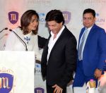 Shah Rukh Khan during the launch of Mahagun_s luxurious properties The M Collection in New Delhi on April 11, 2015 (20)_552b90e3c6fa9.JPG