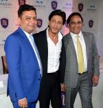 Shah Rukh Khan during the launch of Mahagun_s luxurious properties The M Collection in New Delhi on April 11, 2015 (22)_552b90e6ca202.JPG