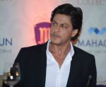 Shah Rukh Khan during the launch of Mahagun_s luxurious properties The M Collection in New Delhi on April 11, 2015 (9)_552b90c556b79.JPG