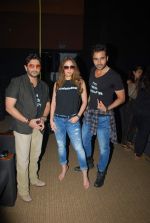 Arshad Warsi, Lauren Gottlieb, Jackky Bhagnani at Welcome to Karachi trailor launch in Fun on 13th April 2015 (55)_552ceb856a35f.JPG