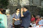 Rishi Kapoor, Neelam Kothari protests against BMC for giving Hawkers Zone in Pali Hill on 13th April 2015 (25)_552cea66841dd.JPG
