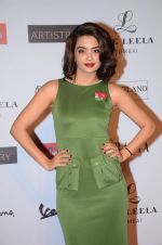 Surveen Chawla at Grazia young fashion awards red carpet in Leela Hotel on 15th April 2015 (2083)_5530a34bdce35.JPG
