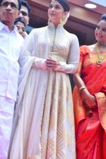 Aishwarya Rai Bachchan at Kalyan Jewellers Showroom in Chennai on 18th April 2015 (108)_55365b741da30.jpg