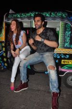 Lauren gottlieb, Jackky Bhagnani at Welcome to karachi promotions in Juhu, Mumbai on 22nd April 2015 (51)_5538e6ee7f6c0.JPG