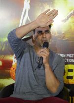 Akshay Kumar during the Press conference of forthcoming film Gabbar in Wave Cinema, Noida on 24th April 2015 (11)_553b7bc8ebbe8.JPG