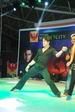 Tiger Shroff at Dance week finale in Kurla, Mumbai on 26th April 2015 (70)_553de810b05d0.JPG