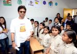 Irrfan Khan snapped at Delhi school on 30th April 2015 (36)_55437011a8e42.jpg