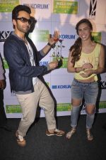 Jackky Bhagnani and Lauren Gottlieb at promotions for welcome to karachi in thane on 2nd May 2015 (38)_5546036acbc57.JPG