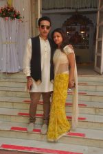 Surily Goel at Abhishek Kapoor & Pragya Yadav Wedding at Isckon temple on 3rd May 2015 (53)_55486b2cd66c6.JPG