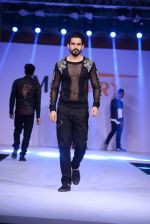 Model walk the ramp for Modart fashion show and Lingerie show on 5th may 2015 (390)_5549fb078a60a.JPG