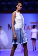 Model walk the ramp for Modart fashion show and Lingerie show on 5th may 2015 (447)_5549fb53a951b.JPG