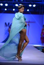 Model walk the ramp for Modart fashion show and Lingerie show on 5th may 2015 (46)_5549fc1b94767.JPG