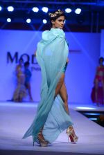 Model walk the ramp for Modart fashion show and Lingerie show on 5th may 2015 (47)_5549fc1c4a6f6.JPG