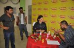 Deepika Padukone treating the staff of Radio Mirchi during the promotion of Piku (8)_554d99815873d.JPG
