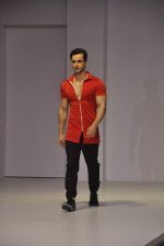 at Swapnil Shinde show for Yamaha in Palladium on 8th May 2015 (22)_554e00dc1c6c3.JPG
