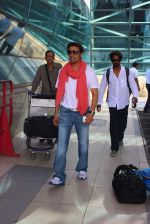 Jimmy Shergill snapped at airport on 10th May 2015 (9)_555041b4d81ae.JPG
