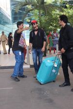 Sushant Singh Rajput snapped at domestic airport on 11th May 2015 (21)_555195440b067.JPG