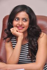 Rakul Preet Singh (13)_555b107f38729.jpg