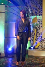 Sonakshi Sinha at the launch of Indian Idol Junior on 21st May 2015 (29)_555ef8ee6f4b2.JPG