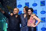 Sonakshi Sinha, Shalmali Kholgade, Vishal Dadlani at the launch of Indian Idol Junior on 21st May 2015 (102)_555ef91fe7cdd.JPG