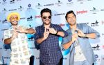 Anil Kapoor, Farhan Akhtar, Ranveer Singh at Dil Dhadakne Do press meet in Kolkatta on 24th May 2015 (11)_5562f0bd22f32.jpg