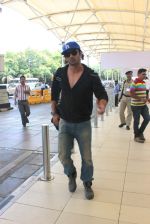 Sushant Singh Rajput snapped at airport  on 24th May 2015 (14)_5562f48ee3664.JPG